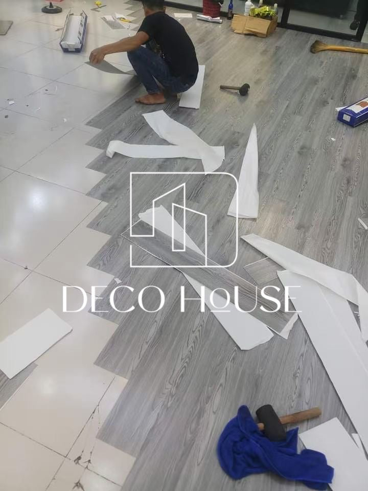 Vinil Piso Autoadhesiva Modelo Madera Paquete De 9.7 M2 y envio gratis